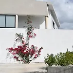 Casa Buganvilias Apartment Sao Sebastiao